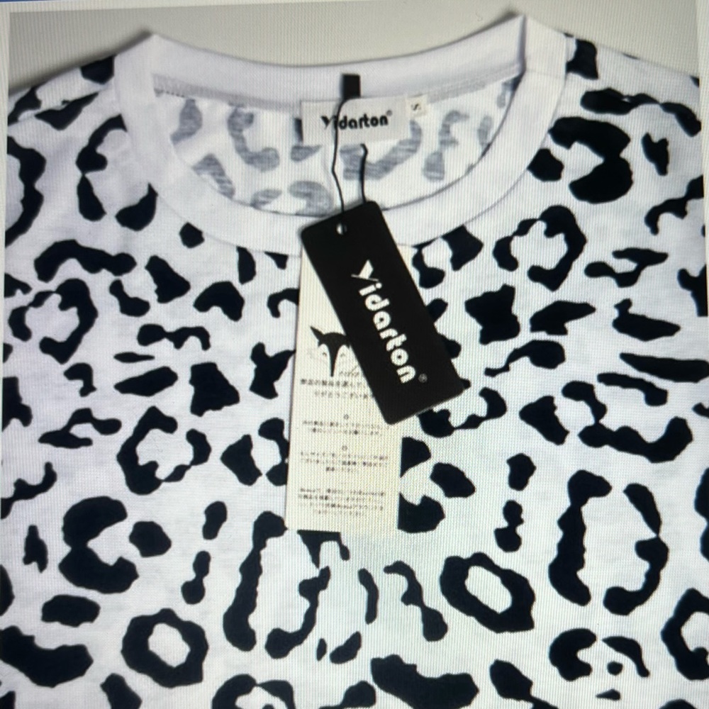 Women’s Leopard Print Top | NWT | Large - Picture 5 of 7